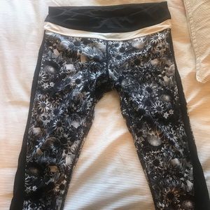 Lululemon B&W Floral Leggings